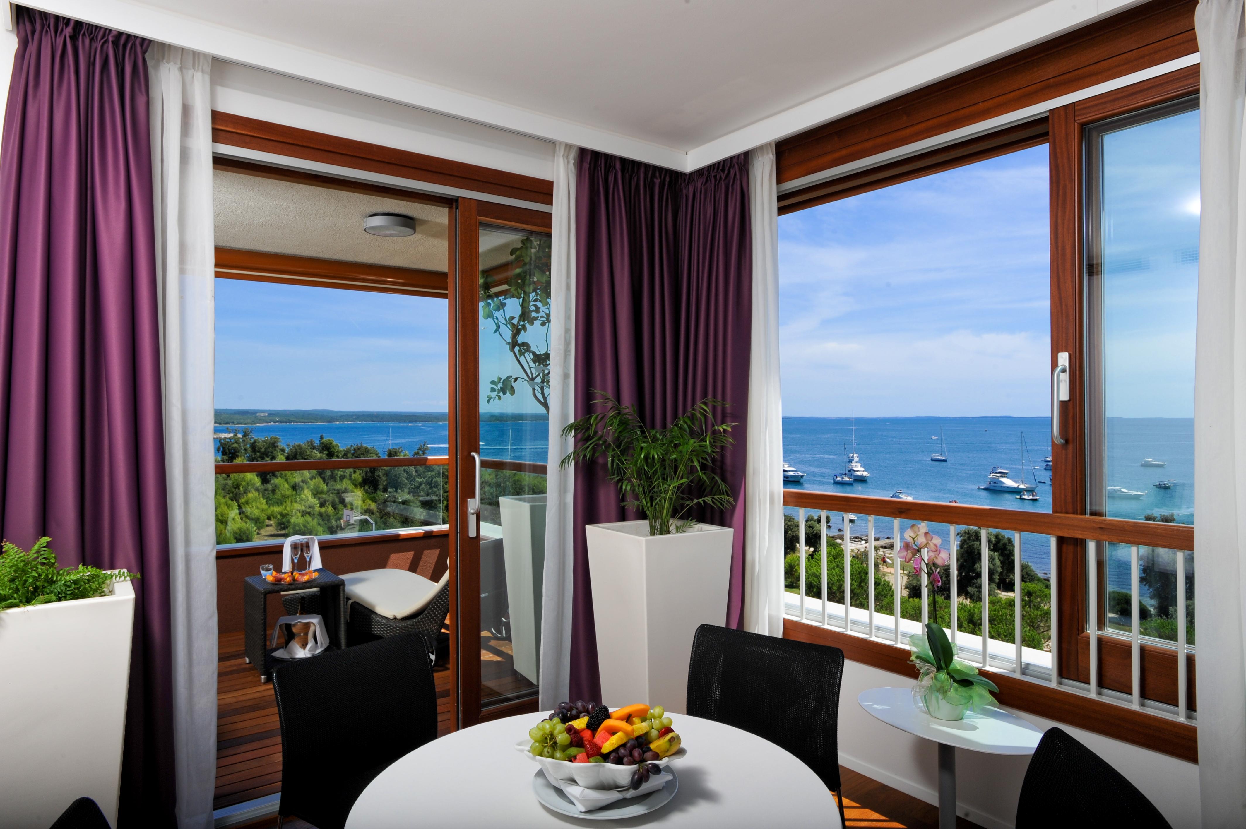 Maistra Select All Suite Island Hotel Istra Rovinj Exterior photo