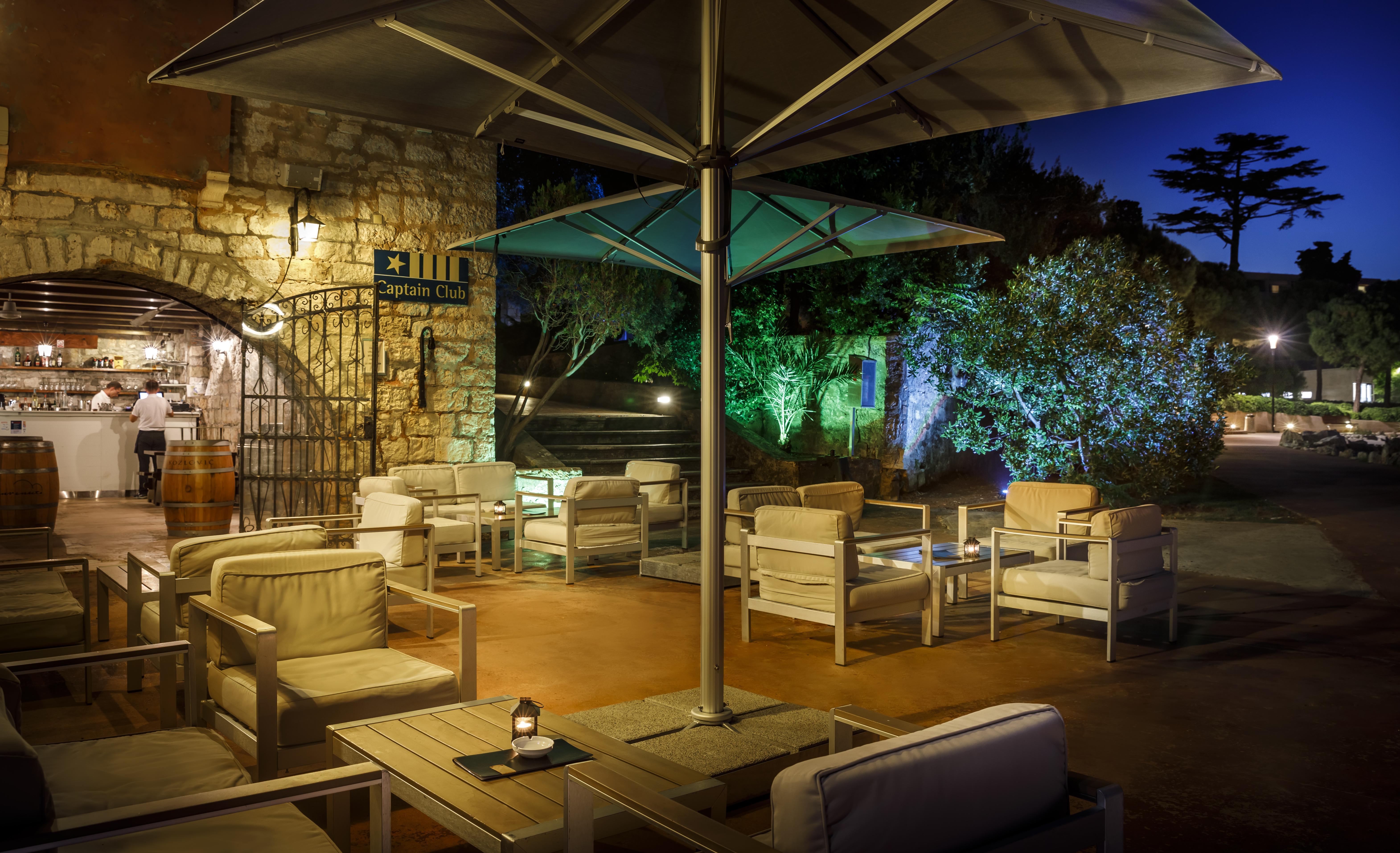 Maistra Select All Suite Island Hotel Istra Rovinj Exterior photo
