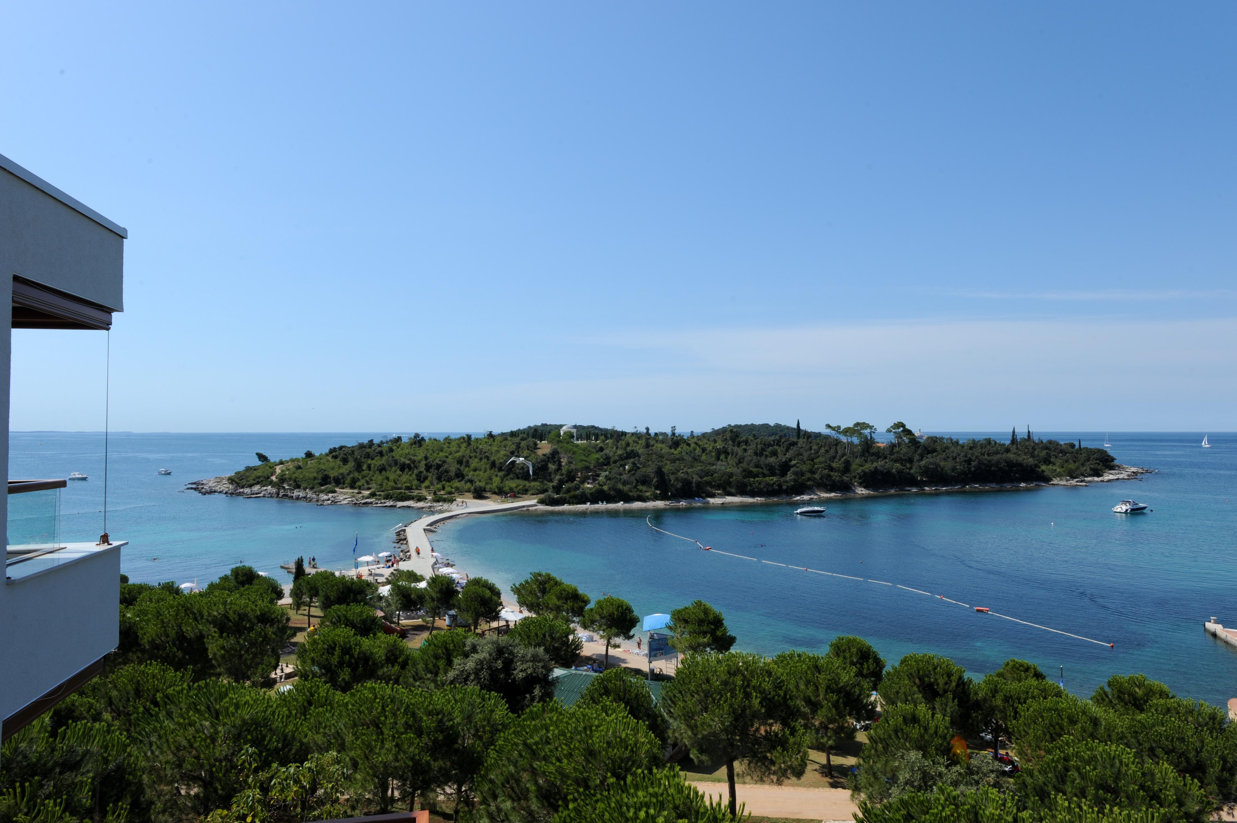Maistra Select All Suite Island Hotel Istra Rovinj Exterior photo