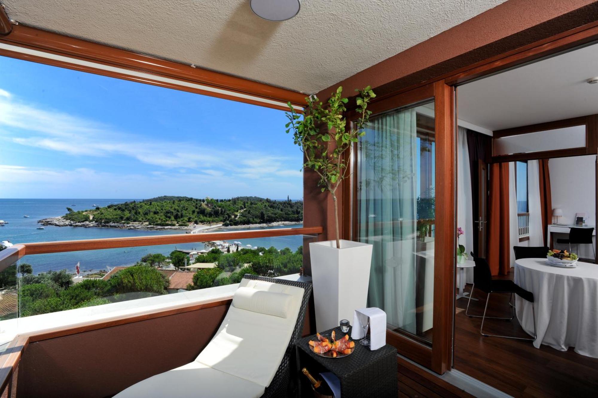 Maistra Select All Suite Island Hotel Istra Rovinj Exterior photo